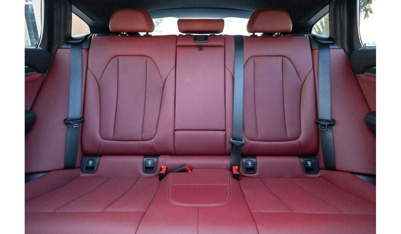 BMW X4 xDrive 30i M Sport 2.0L BMW X4 xDrive30i M-Sport 2023 GCC under Agency Warranty and Service Contract