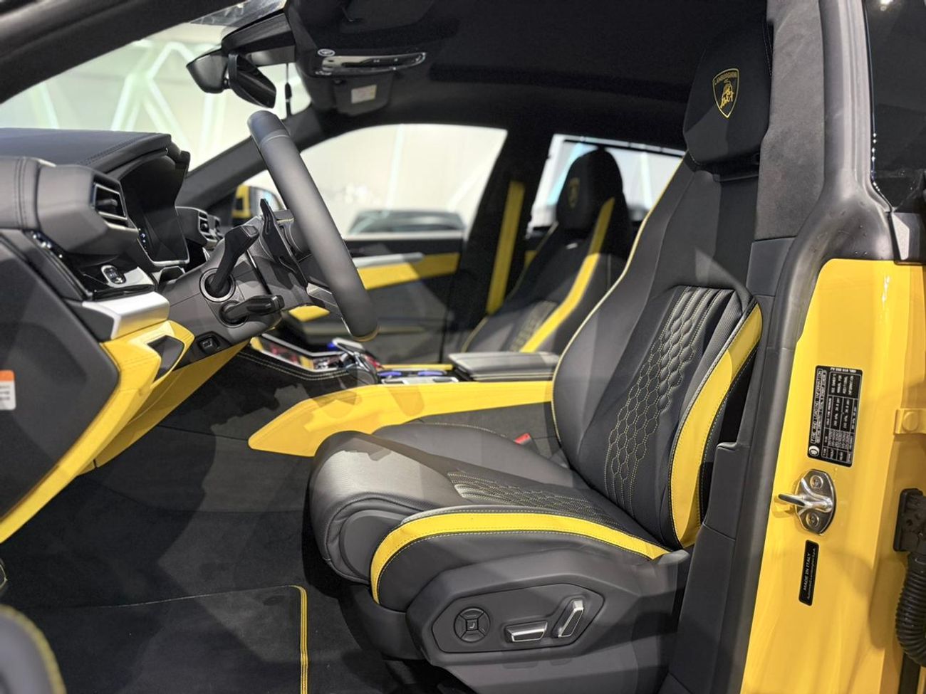 Lamborghini Urus 2025 LAMBORGHINI URUS SE BRAND NEW KOREAN SPECS FOR EXPORT STD 4.0T V8