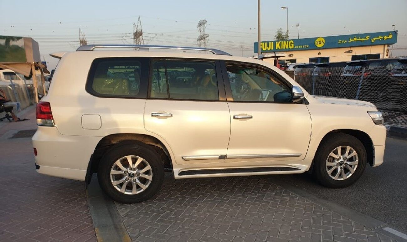 Toyota Land Cruiser 4.6L - GRX - V8 (PETROL)