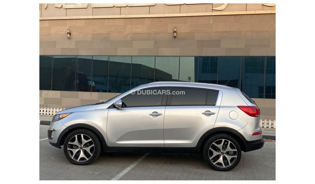 Kia Sportage LX Kia Sportage Model: 2014 Walk: 104,000 miles Price: 25,000 dirhams American specifications V4, 2.
