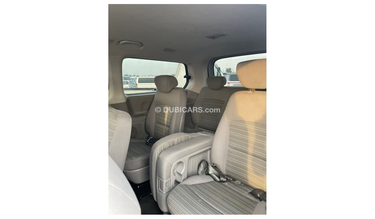 Hyundai H-1 2019 Hyundai H1 2.4L V4 - Automatic - 12 Seater Passenger - Patrol / GCC Specs