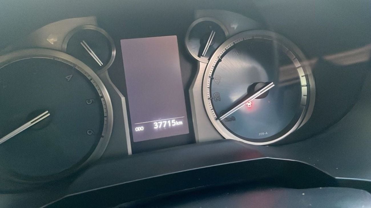 تويوتا برادو 2021 Toyota Prado   2.8L V4 Deisel - Right Hand Drive -  UAE PASS