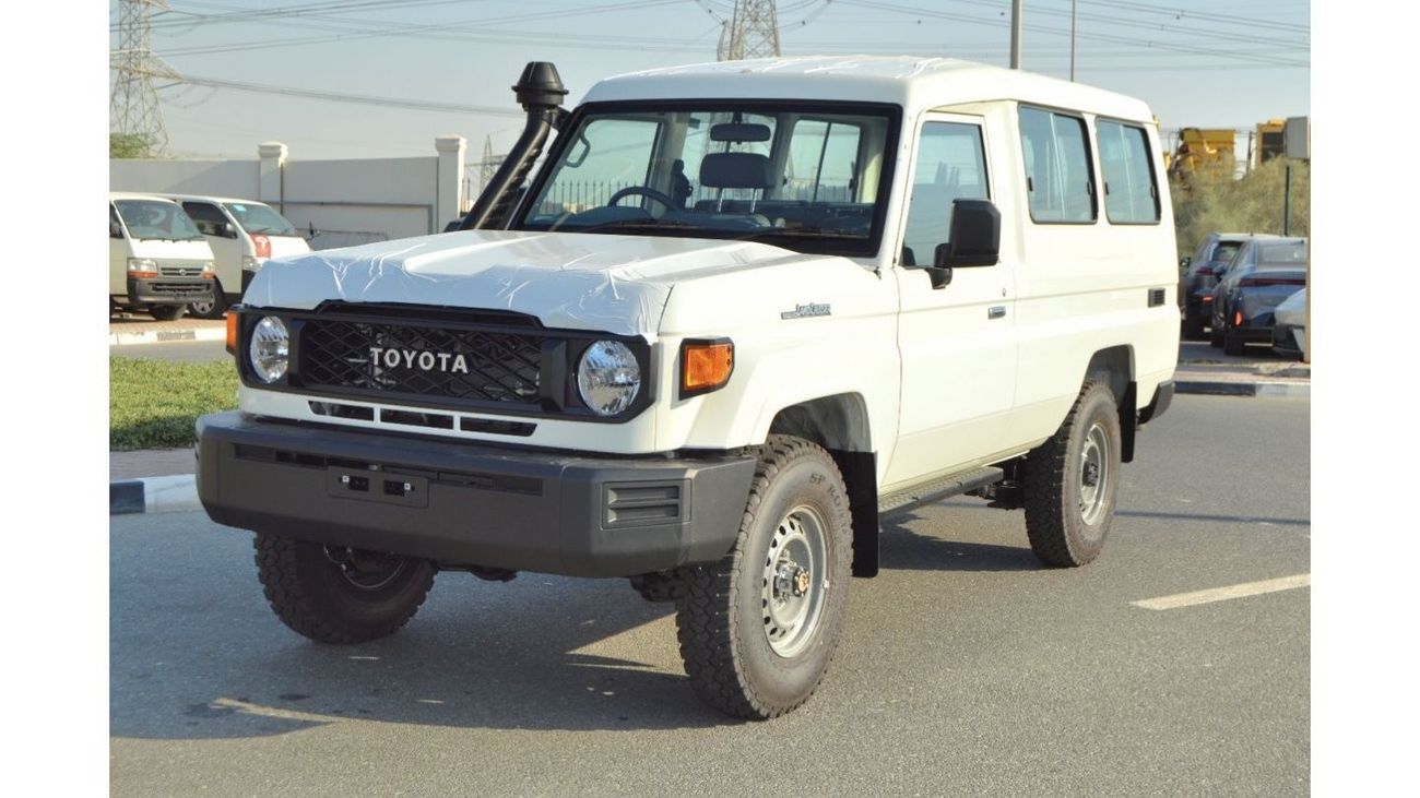 Toyota Land Cruiser 70 3 Doors