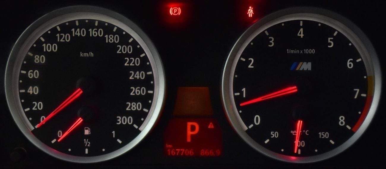 BMW X5M EXCELLENT DEAL for our BMW X5 M ( 2010 Model ) in White Color GCC Specs