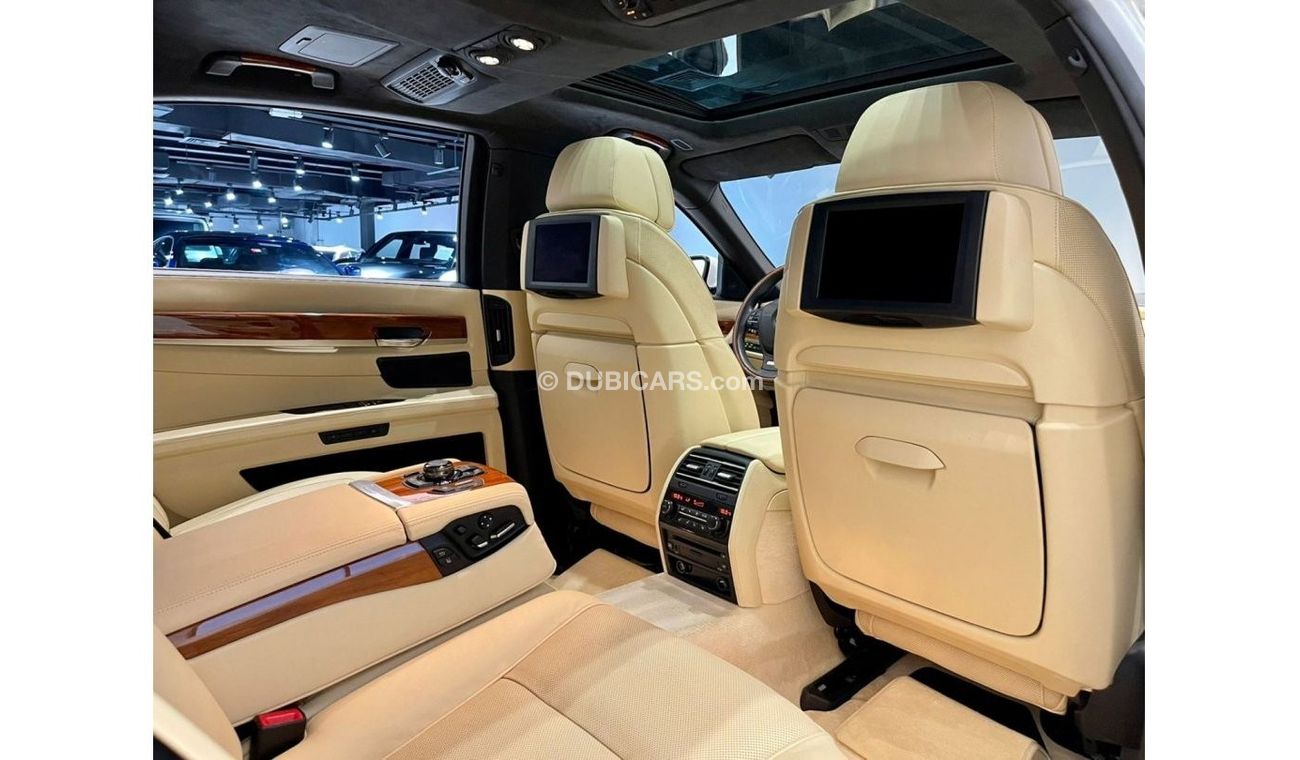 BMW 750Li 2012 BMW Individual 750 Li, Service History, Warranty, Low kms, GCC