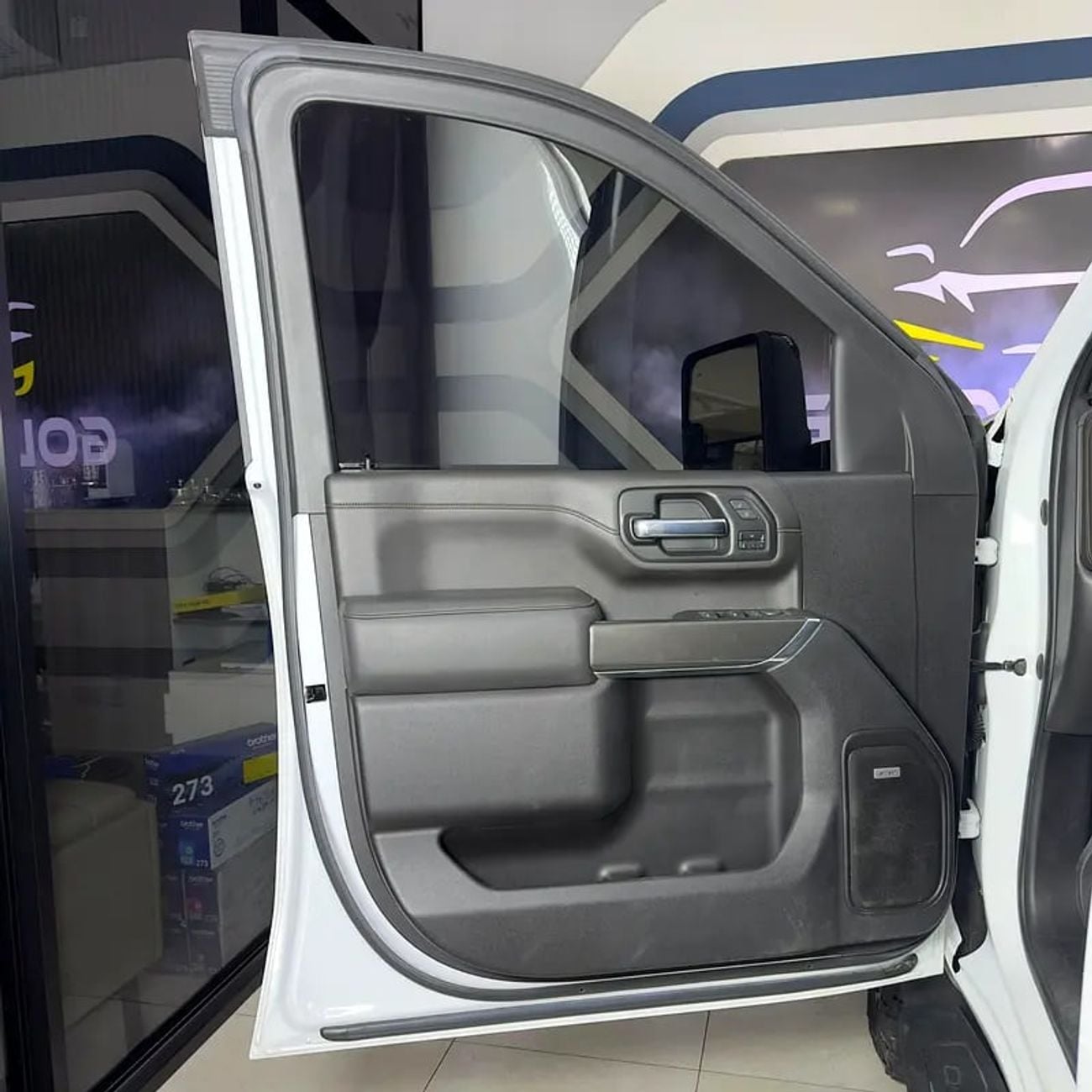 GMC Sierra 2500 HD Denali 6.0L Single Cab Utility RWD 2500 HD AT4 - DIESEL