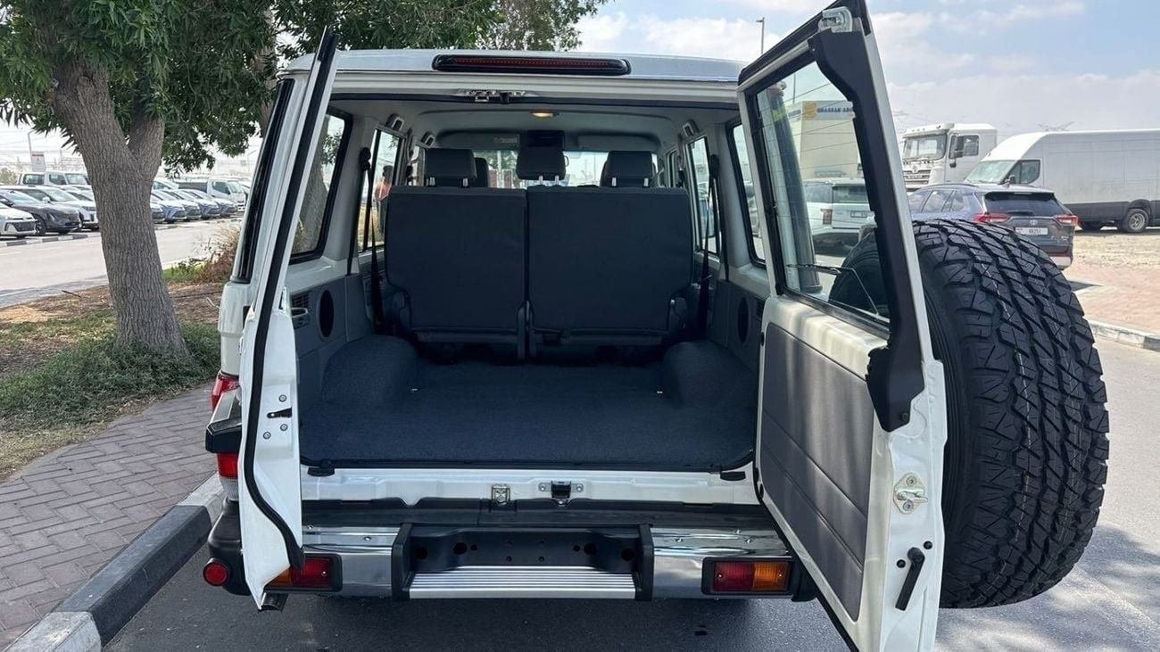 Toyota Land Cruiser 70 NEW RHD MANUAL 2.8 diesel