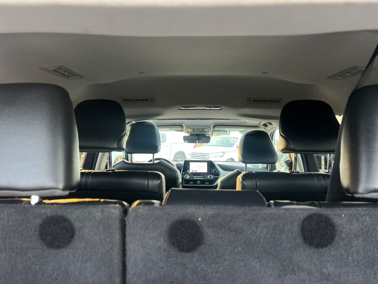 Toyota Highlander 2023 Toyota Highlander Hybrid XLE Full Option - 2.5L V4 - AWD 4x4 - Rear Camera - Sunroof- Leather s