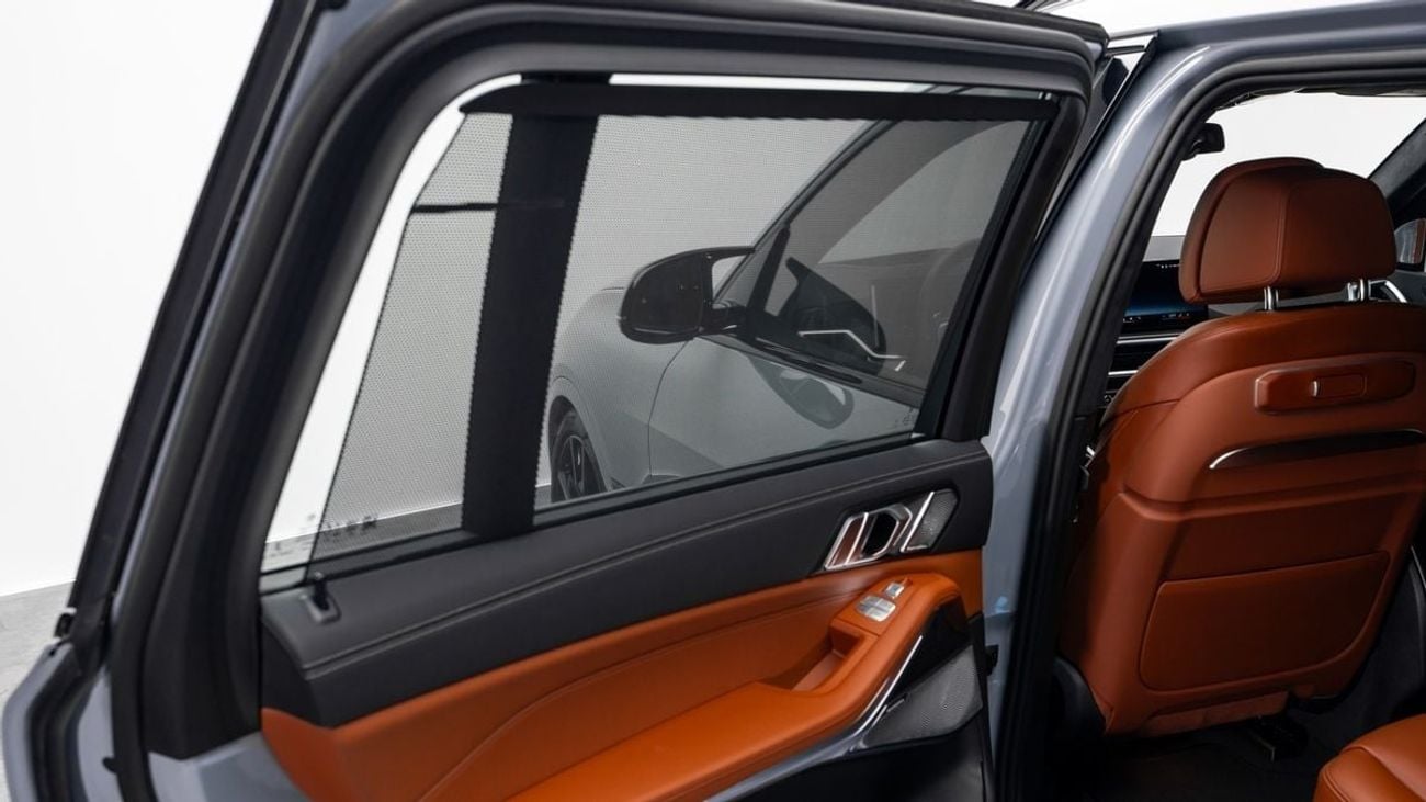 BMW X7 M60i - 2025 - GCC - Under Warranty