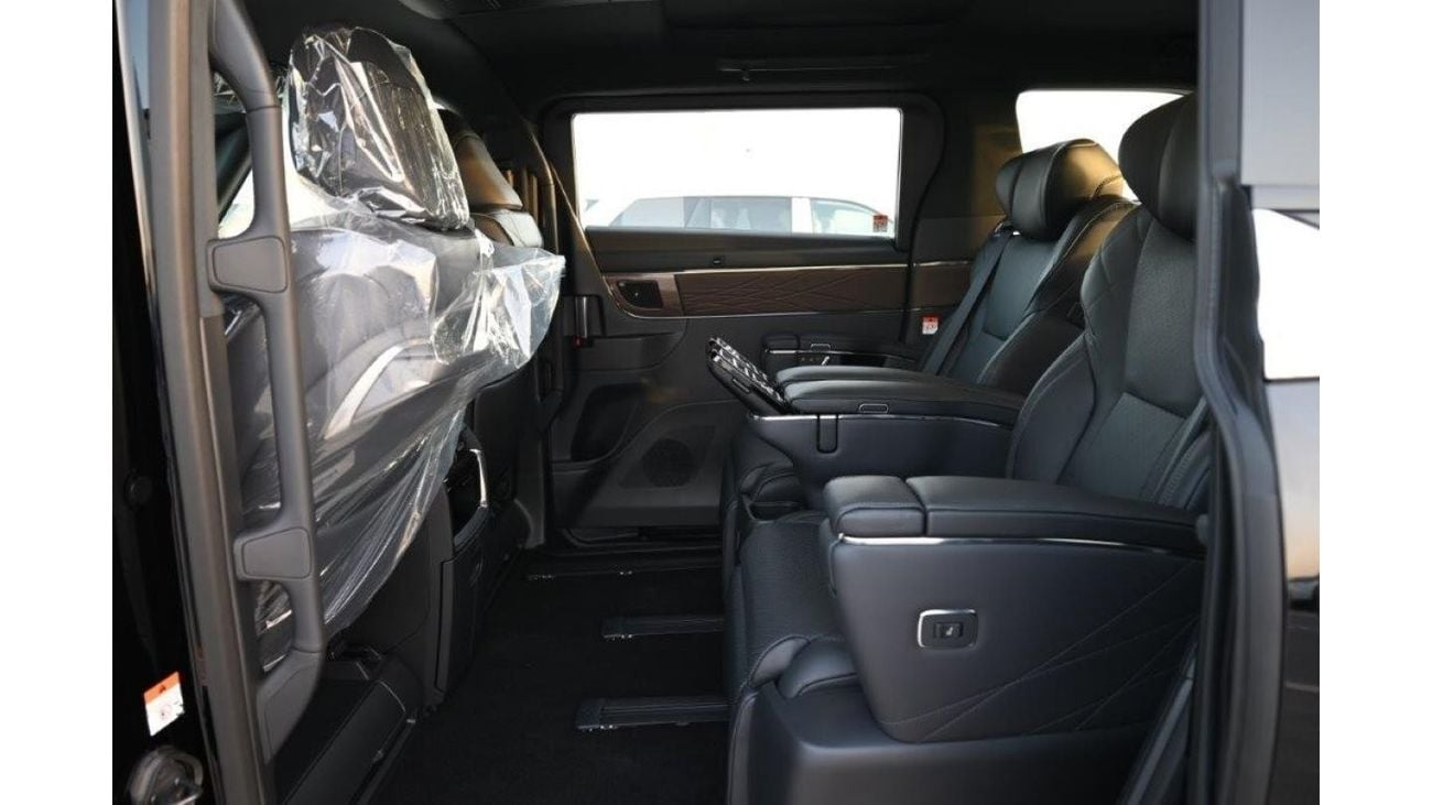 Toyota Alphard HYBRID 2.5L E-4WD 7-SEATER AUTOMATIC