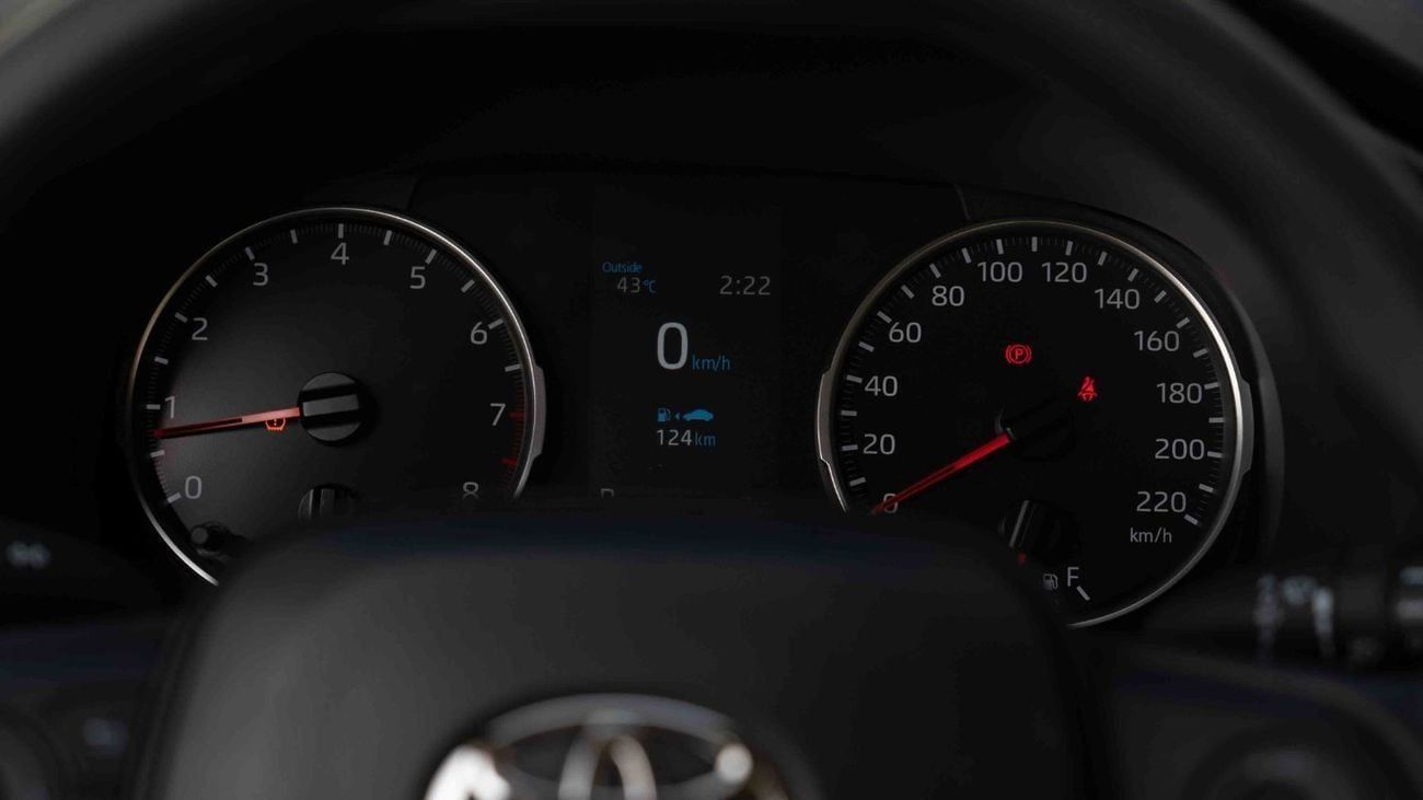 تويوتا راف ٤ 2025 Toyota RAV4 E 4X2 2.5 - Platinum White Pearl Inside Brown | Export Only