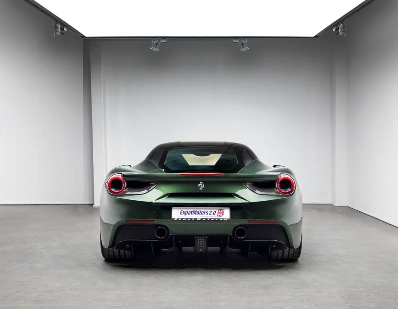 فيراري 488 GTB Standard