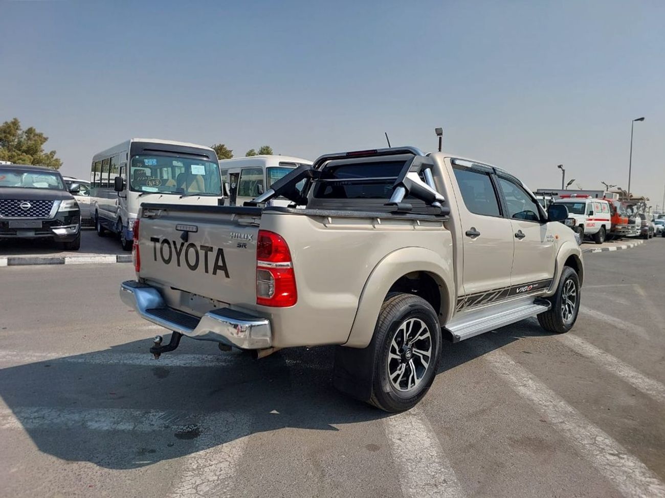 Toyota Hilux TOYOTA HILUX PICK UP RHD 2013 MODEL 3.0 L DIESEL AUTOMATIC(PM80637)