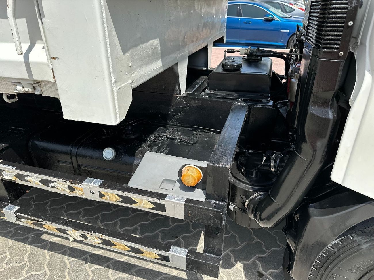 Hino 300 BLENDER PICKUP