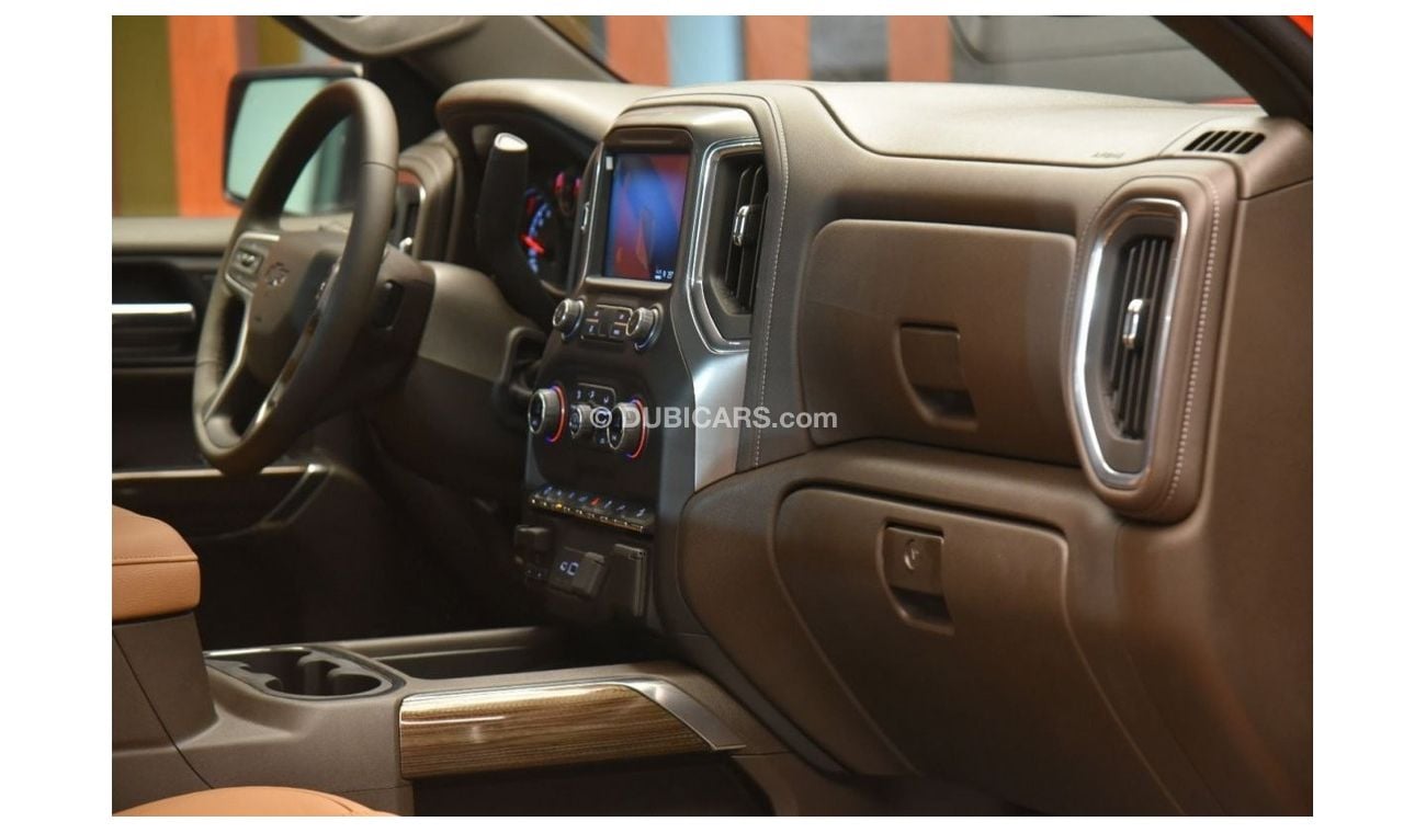 Chevrolet Silverado Z71 LT TRAIL BOSS ✔GCC Specs ✔2 Years Warranty