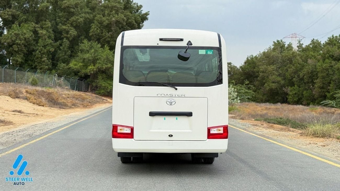 تويوتا كوستر  23-Seater Bus | 4.0L Diesel | RWD | GCC Specs | Full Option | White | BEST PRICE
