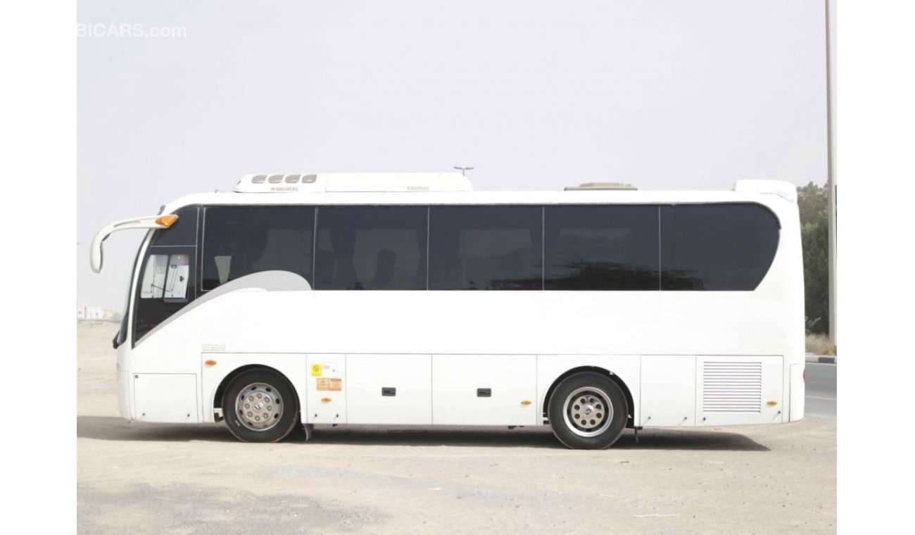 King Long Kingo 2016 |  KMQ6858 - 35 SEATER EXCELLENT CONDITION WITH GCC SPECS