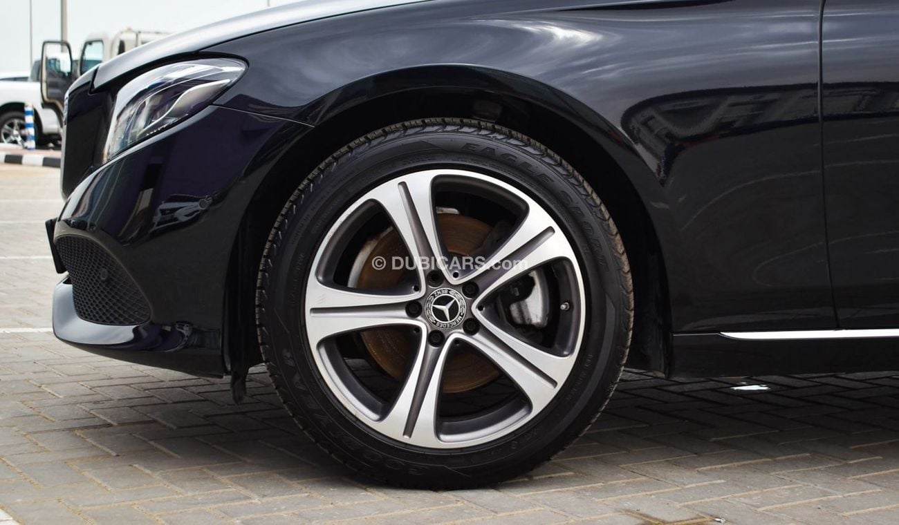 Mercedes-Benz E 220 E220 AMG  DIESEL PERFECT CONDITION LOW KILOMETER FREE ACCIDENT ORIGINAL PAINT