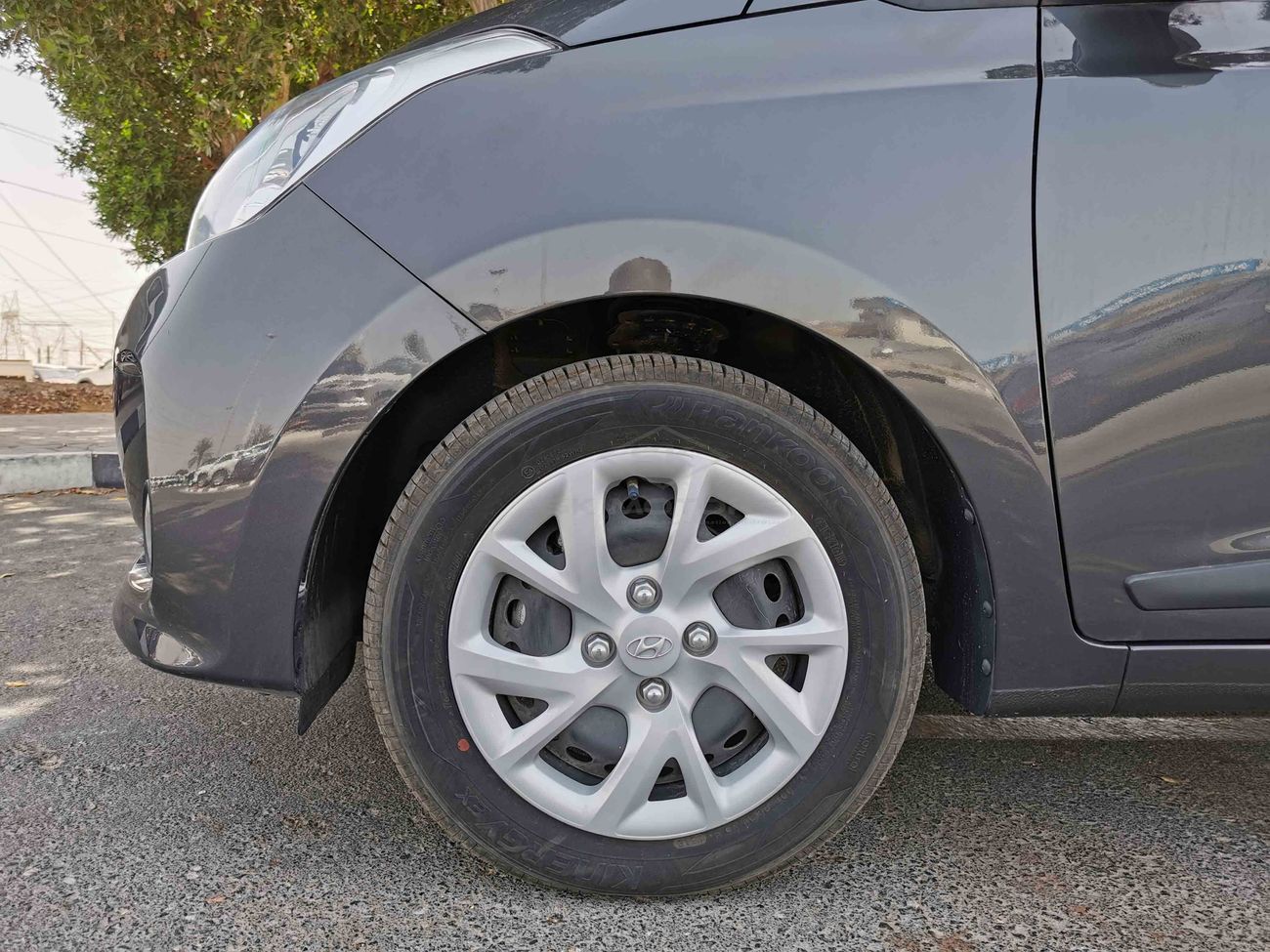 Hyundai Grand i10 1.2L, 14" Tyre, Xenon Headlights, Fabric Seats, Air Recirculation Control, Remote Key (CODE # HGI03)