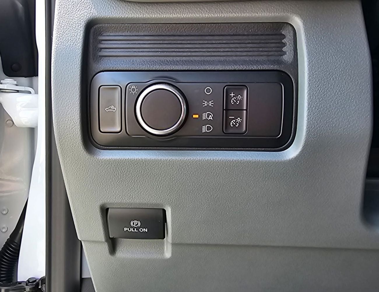 Ford F-550 6.7L DIESEL FORD XL F550 CHASSIS SINGLE CABIN || 6.7L V8 DIESEL A/T 4WD | 145 DUAL BATTERY PAYLOAD PLUS TRAILER
