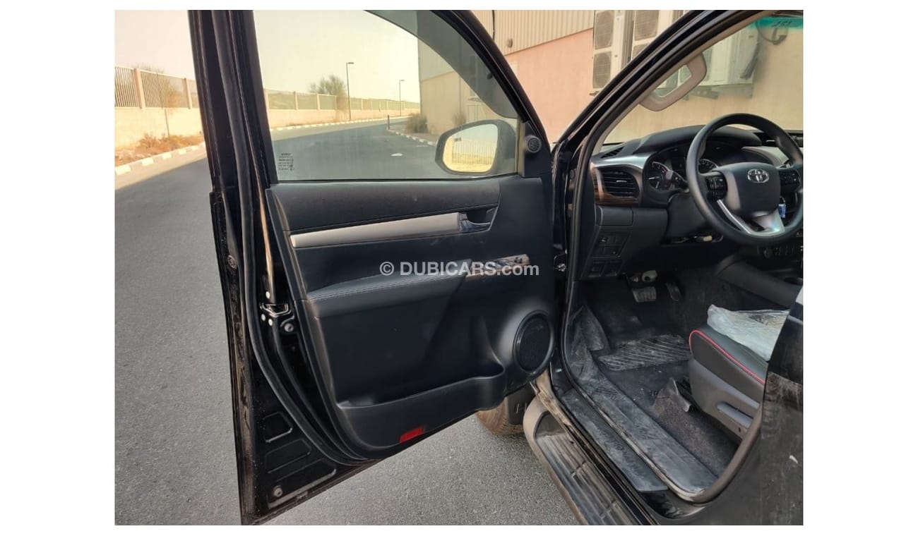Toyota Hilux 2023 Toyota Hilux SR5 VX (TRD) 4.0L V6 Petrol A/T 4WD with New GR-Style Body Kit