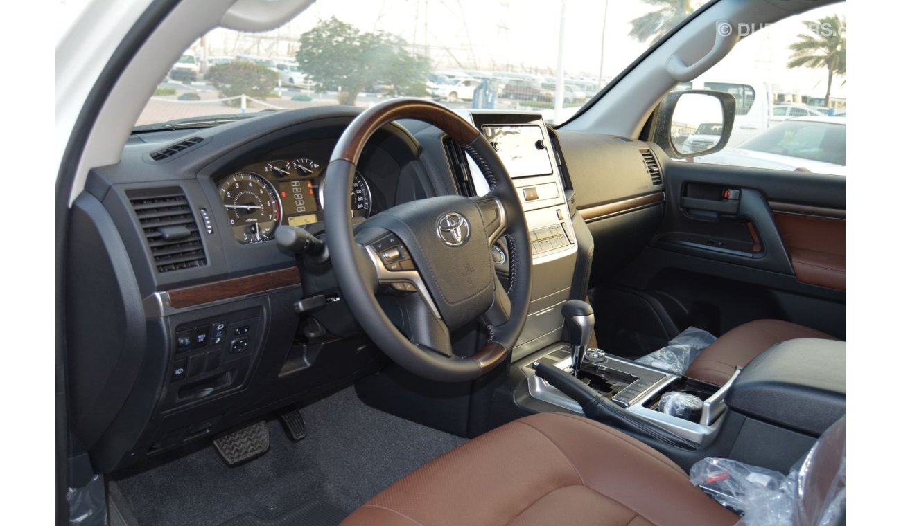 Toyota Land Cruiser GXR 4.0L V6 Gasoline with Leather Seats