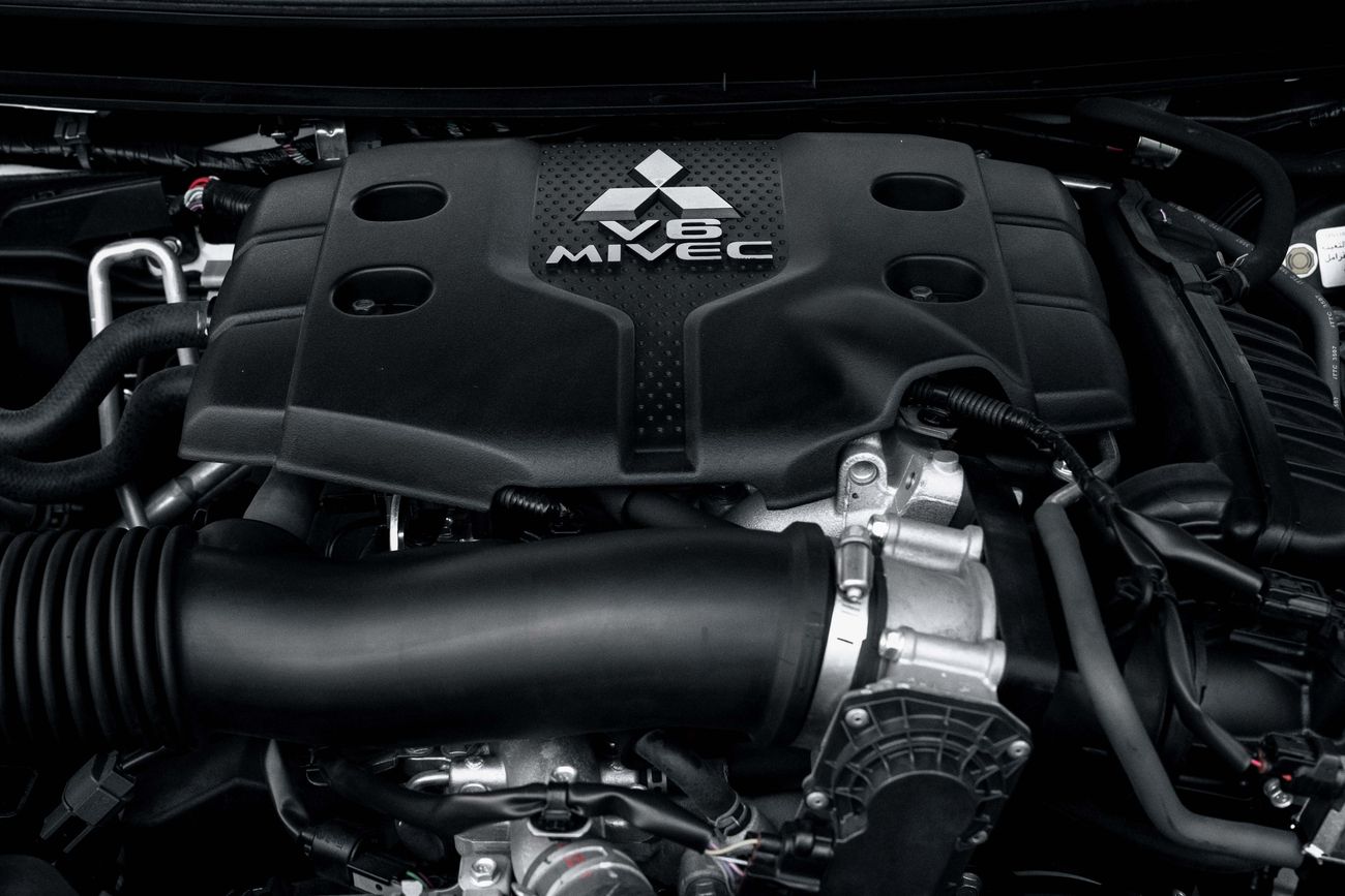 Mitsubishi Montero Sport Montero Sport | 1,959 P.M | 0% Downpayment | ONE OWNER | AGENCY WARRANTY | 4WD! | Ramadan Offer!