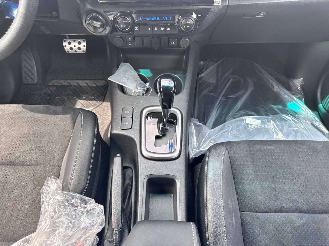 Toyota Hilux 2026 TOYOTA HILUX DCAB PUP 4X4 4.0L PETROL AT GR-S RR STEP RED FLAP GCC BRAND NEW 0KM FOR EXPORT ONL