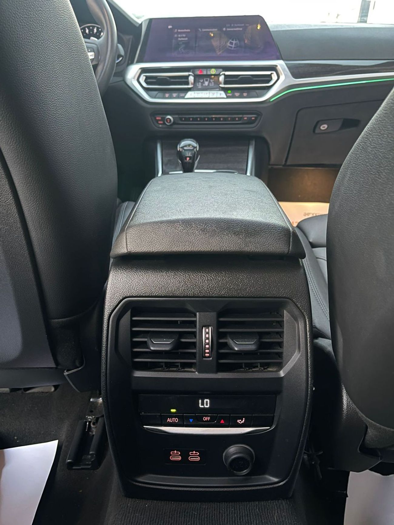 بي أم دبليو 330i