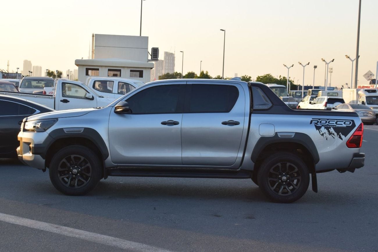 Toyota Hilux DIESEL HILUX ROGUE ,2.8L ,RIGHT HAND HAND DRIVE ,AUTO TRANSMISSION