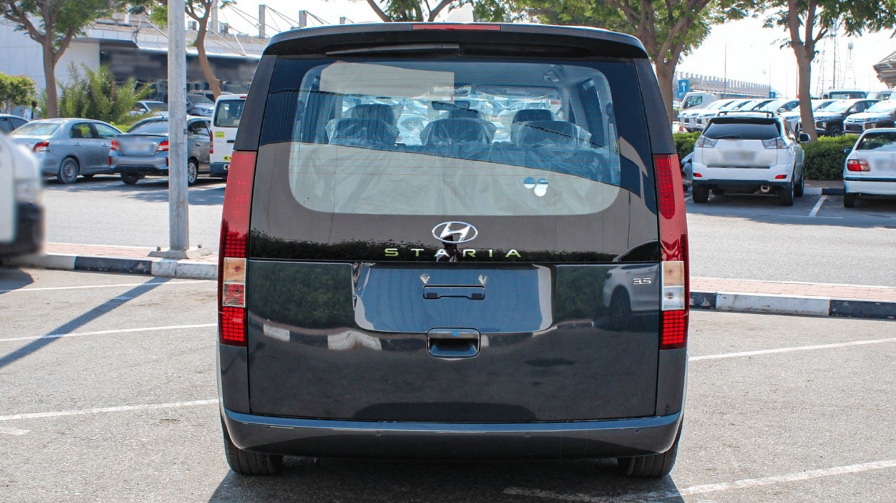 هيونداي ستاريا Hyundai STARIA 3.5L STARIA 11 STR COMFORT AT