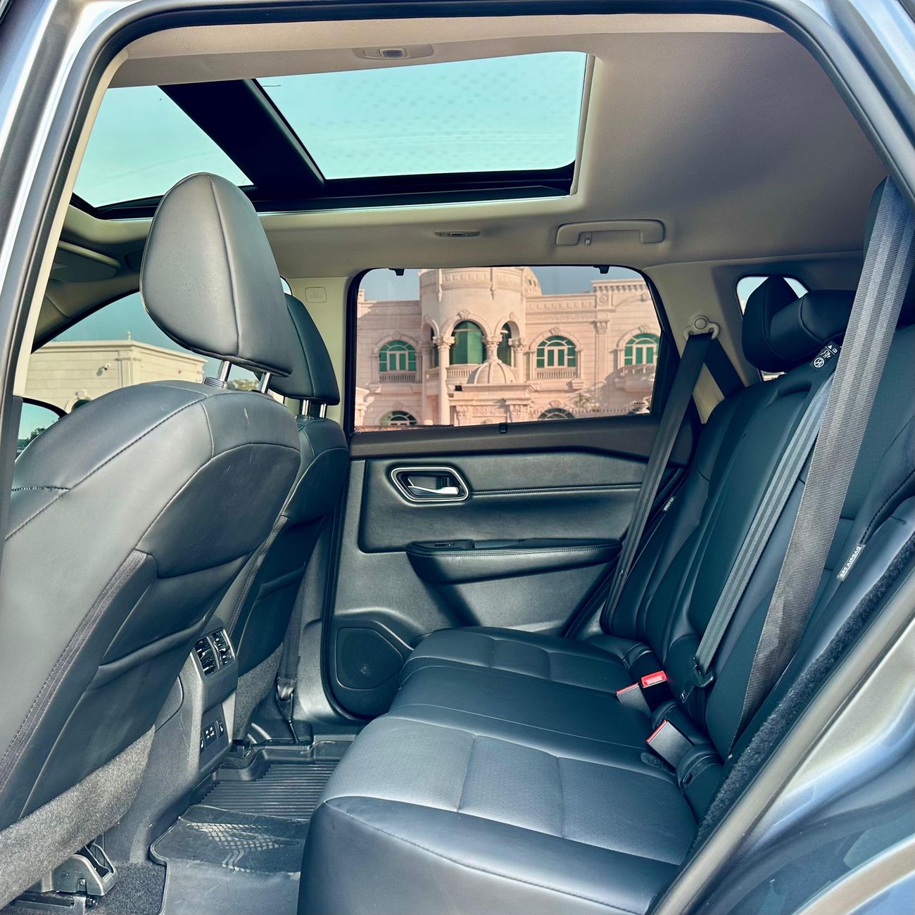 Nissan Rogue sv 2.5L