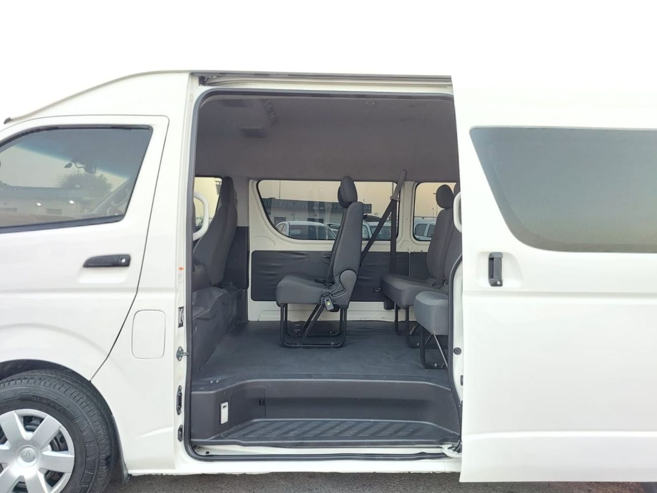 تويوتا هاياس TOYOTA HIACE COMMUTER VAN RHD 2016 MODEL 2.7 L PETROL AUTOMATIC(PM69524)