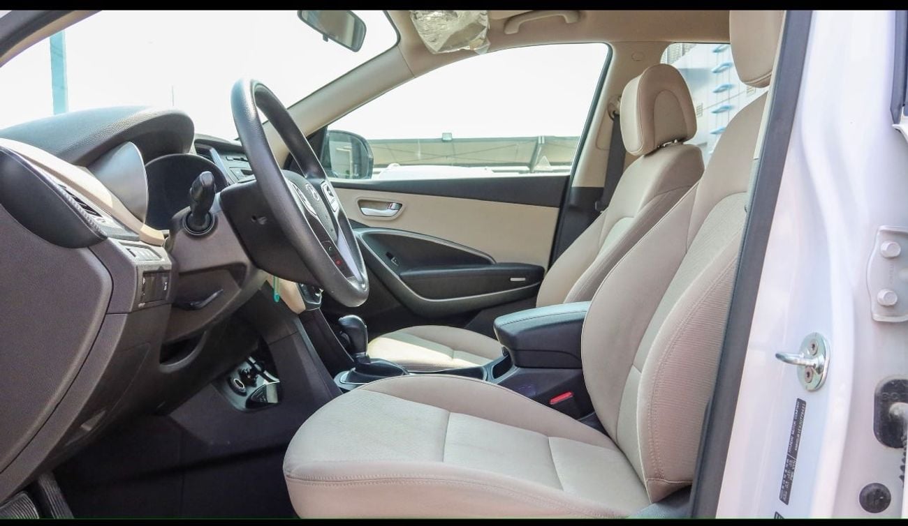 Hyundai Santa Fe Base 3.5L
