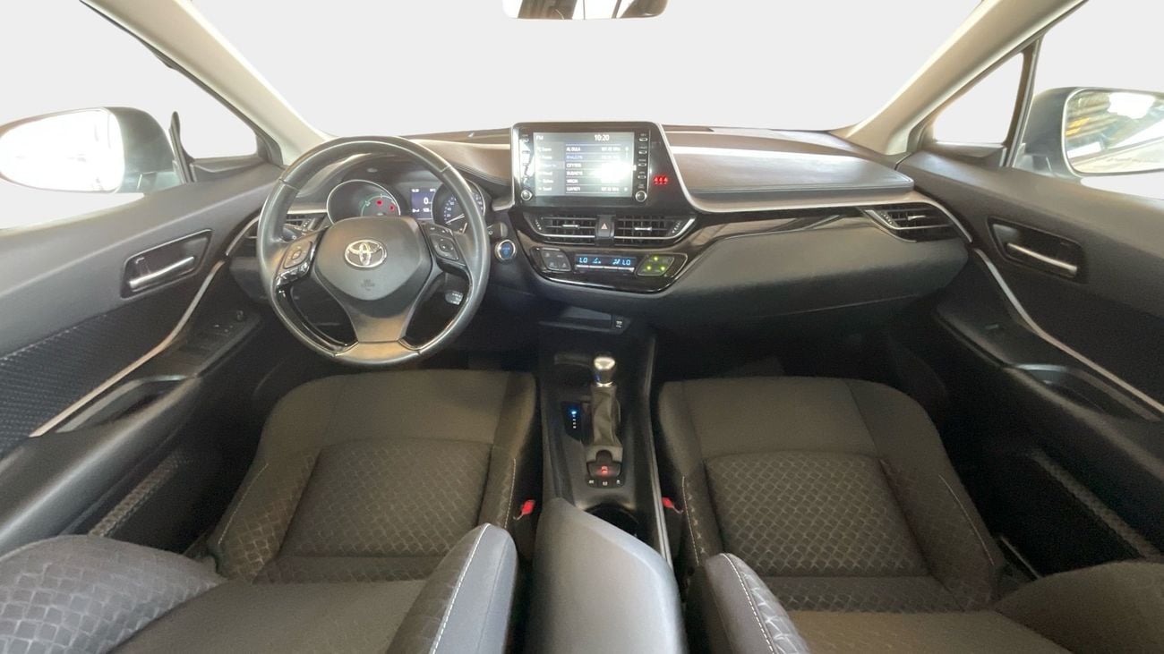 تويوتا CHR 1.8 VVT I-HYBRID GX AUTO | شامل الضمان | 0 ﺪﻔﻋﺓ ﺃﻮﻟﻯ