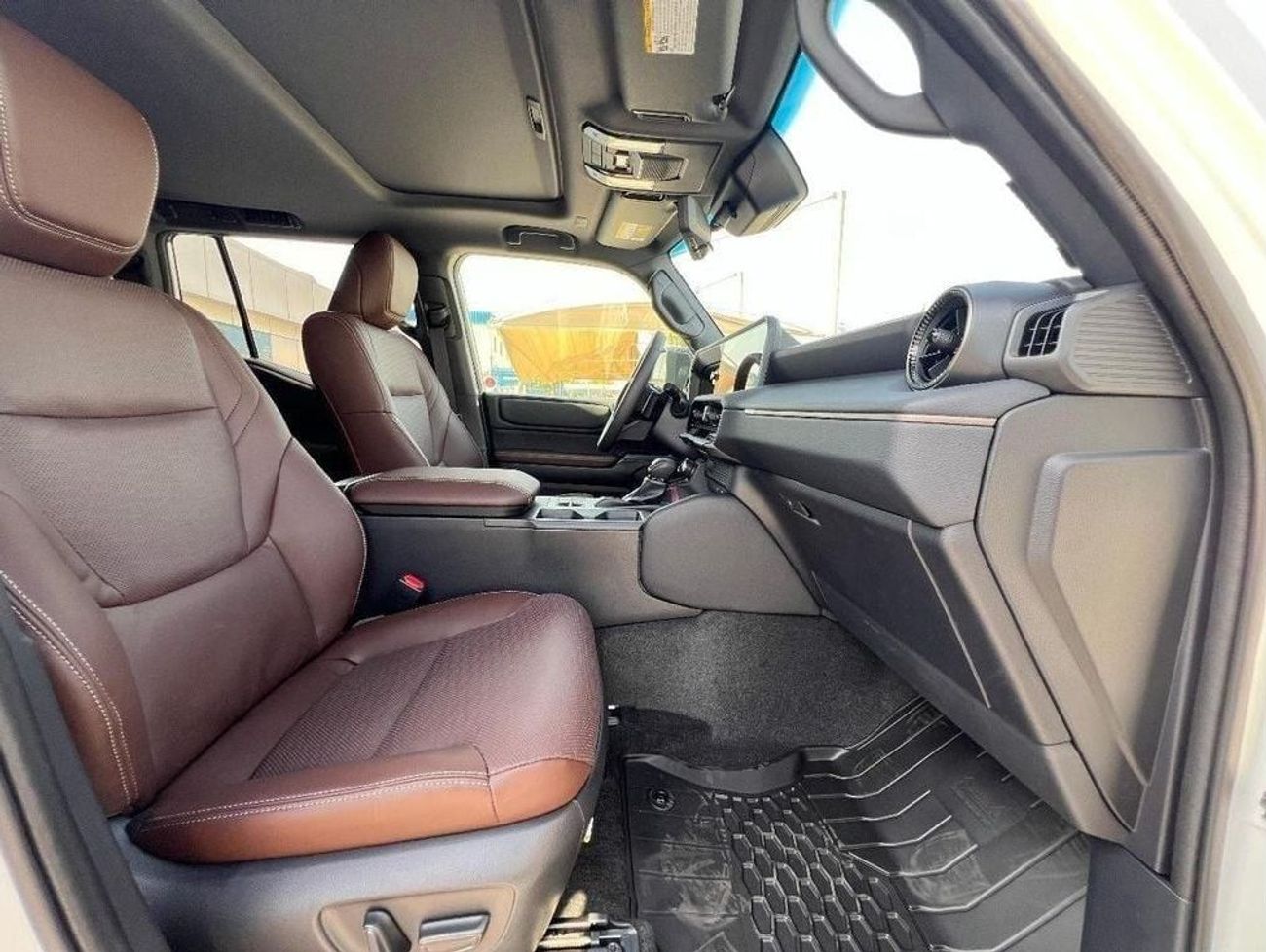 تويوتا برادو i-FORCE MAX 2.4L TURBO L4 HYBRID PREMIUM 2024 Model