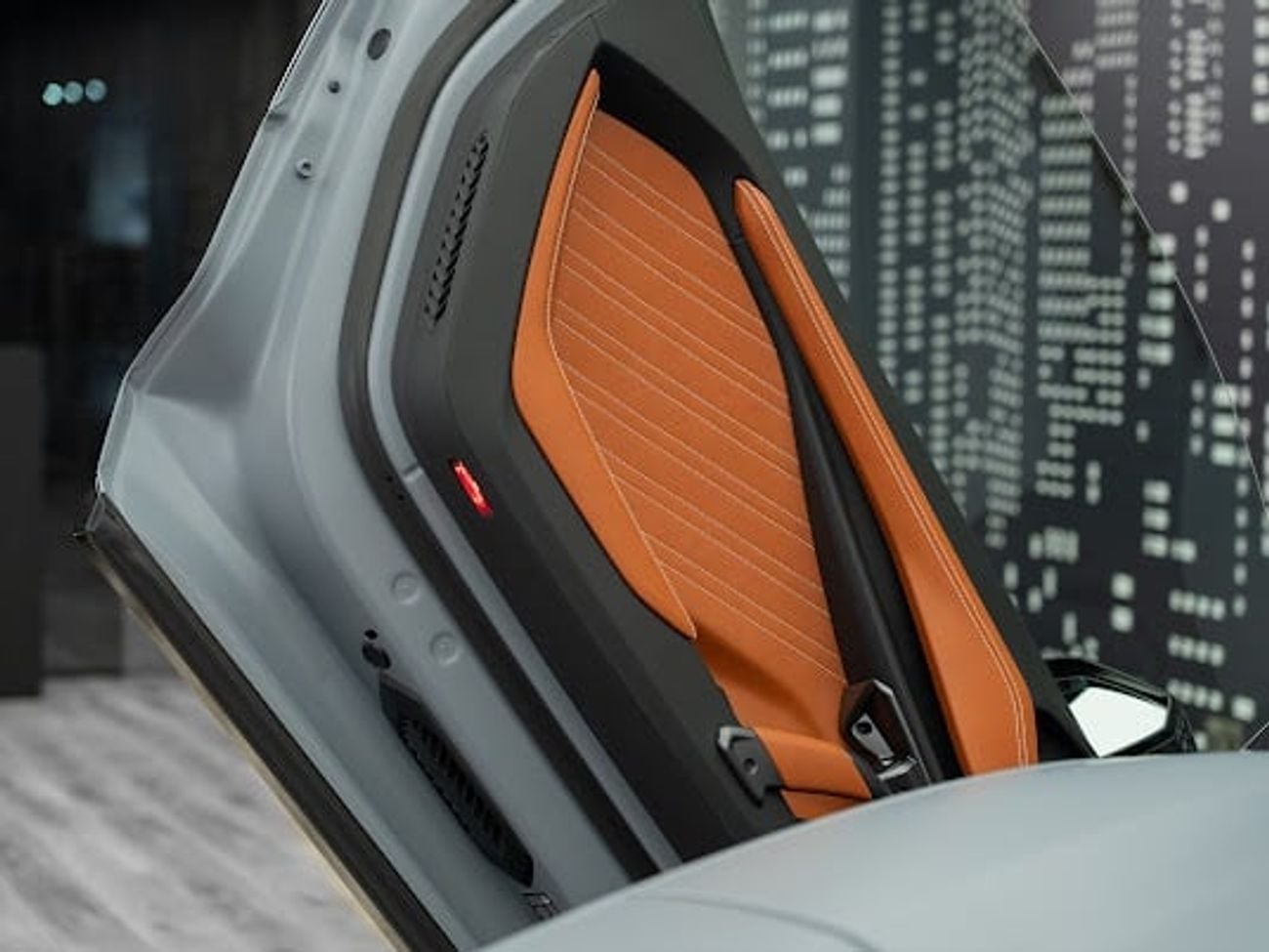 لامبورغيني ريفويلتو 6.5L V12 Hybrid