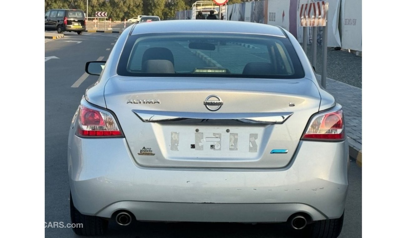 Nissan Altima S