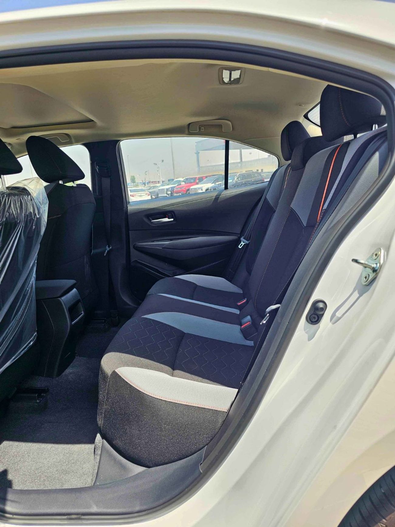 تويوتا كورولا ELITE 1.2L A/T/ PUSH START, SUNROOF, DVD + CAMERA (CODE # 67993)