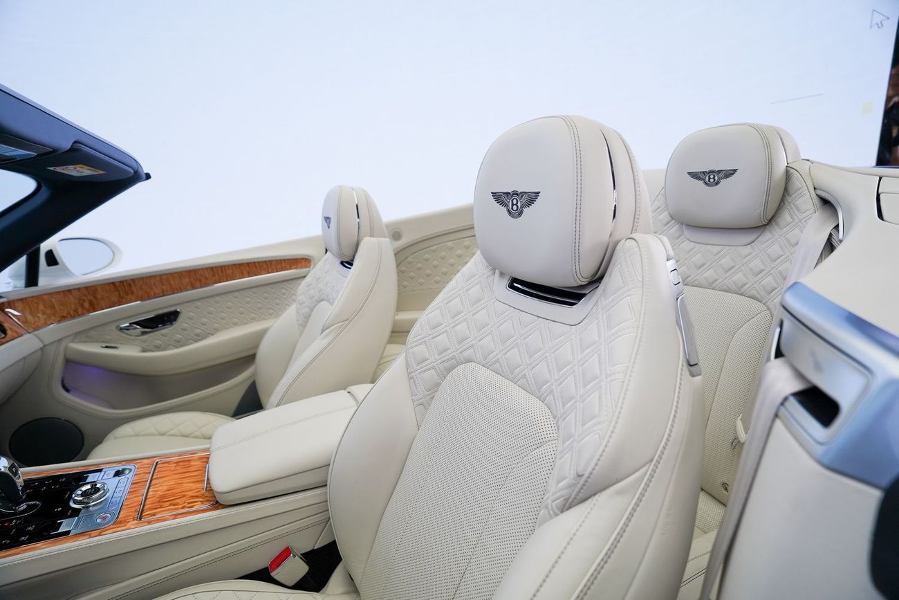 Bentley Continental GTC W12