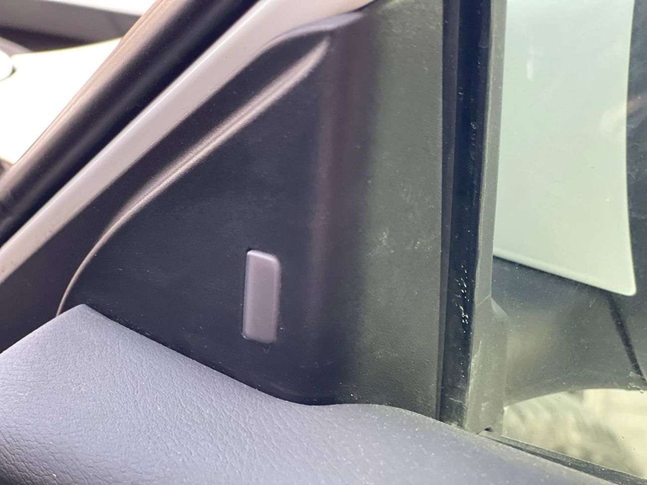 Nissan Sentra 2.0L V4 / FULL OPTION / LOW MILEAGE / RADAR / ROAD ASSIST / BLIND SPOT / RIMS