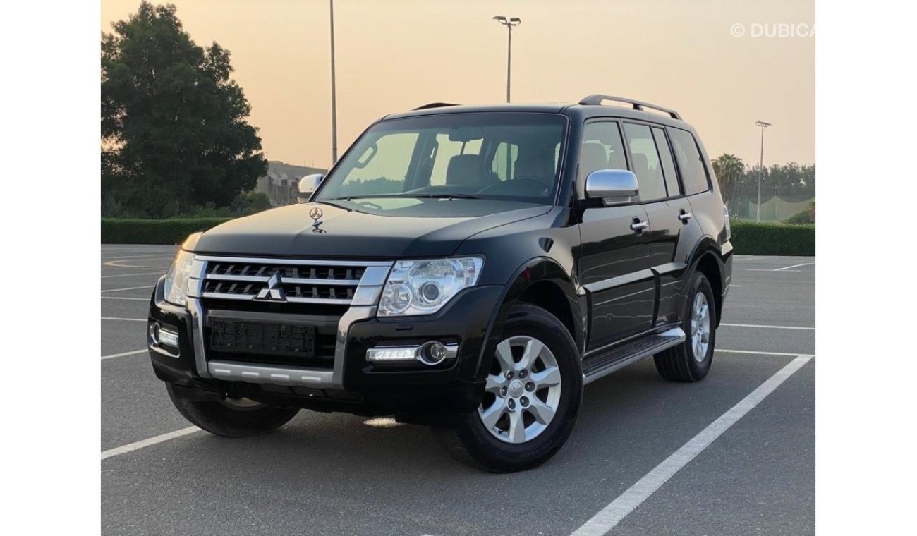 ميتسوبيشي باجيرو Mitsubishi Pajero GLS 2017 GCC V6 Perfect Condition - Accident Free