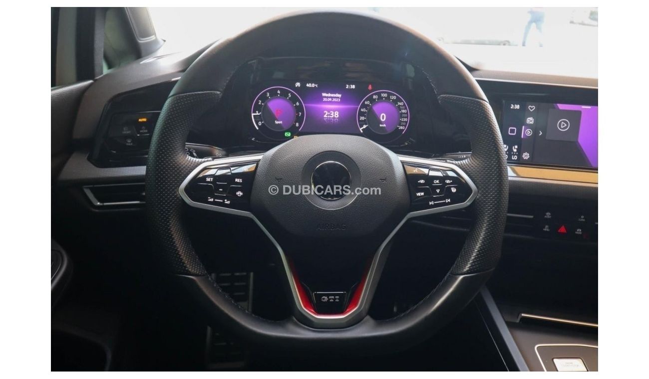 فولكس واجن جولف GTI ليذر