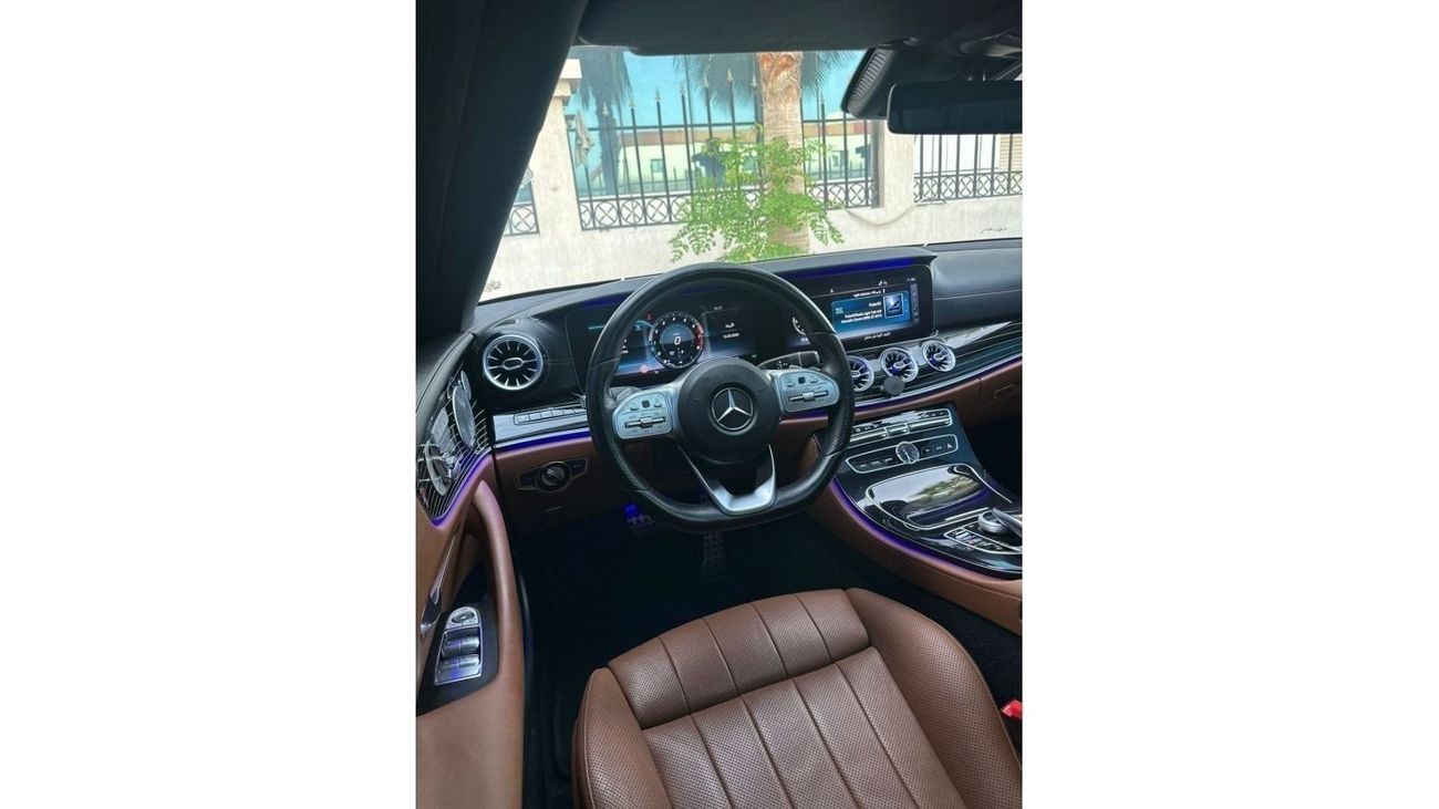 Mercedes-Benz E200 Premium