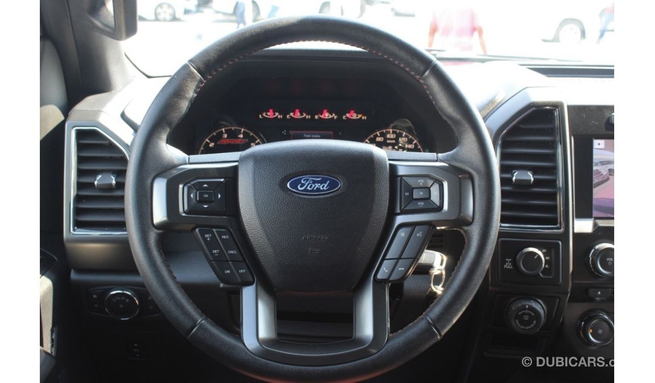 Ford F 150 V6 TWIN TURBO ECO BOOSTER GCC MINT IN CONDITION