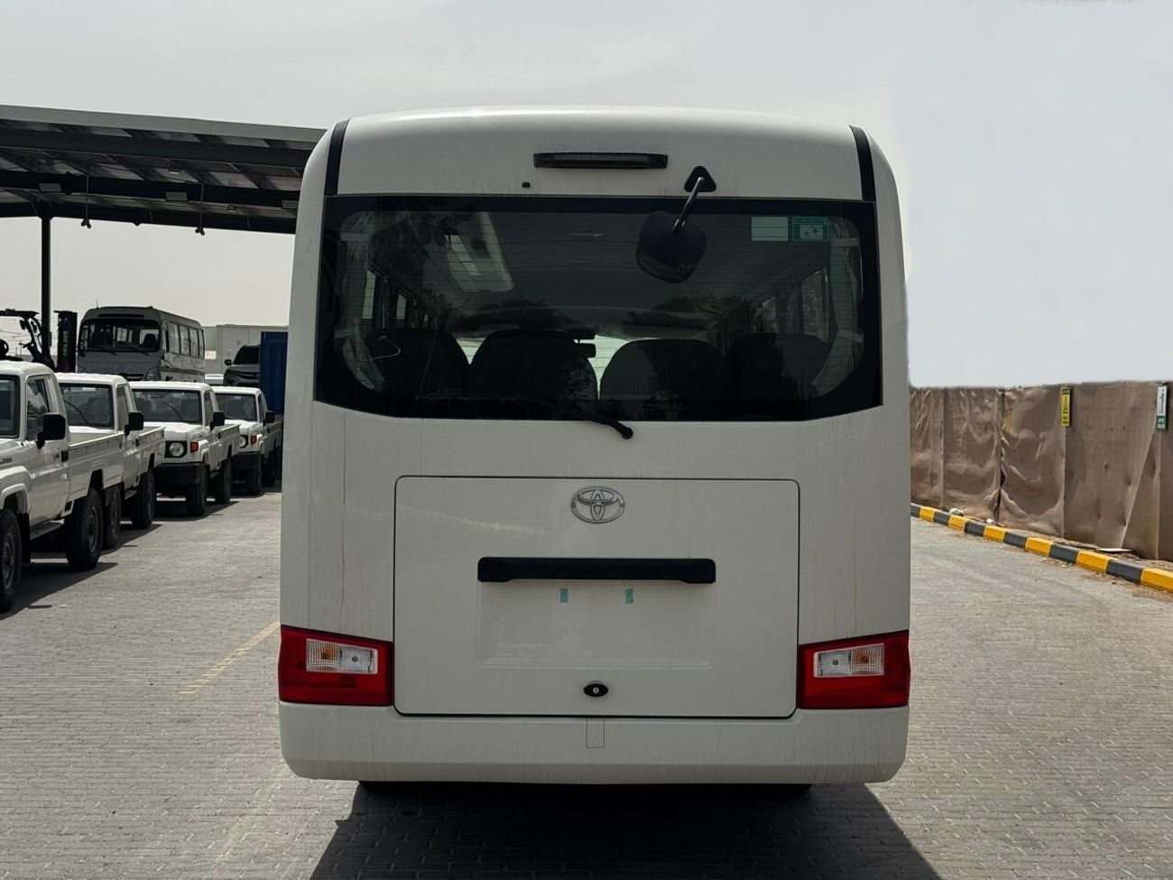 Toyota Coaster 
