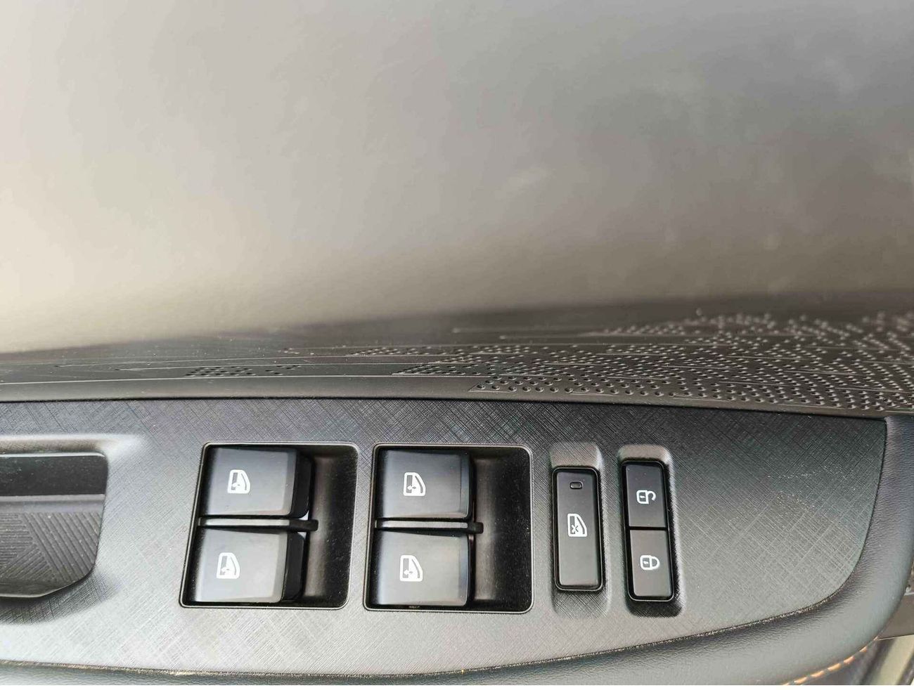 Changan Uni V Hybrid /1.5L V4 / Power Seats With Leather / Openable Sunroof / 360*Camera (CODE# UNIV15B)