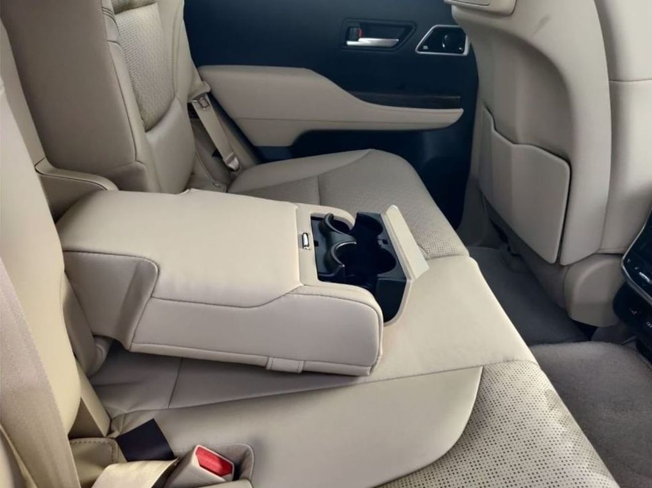 تويوتا لاند كروزر LAND CRUISER RHD SAHARA