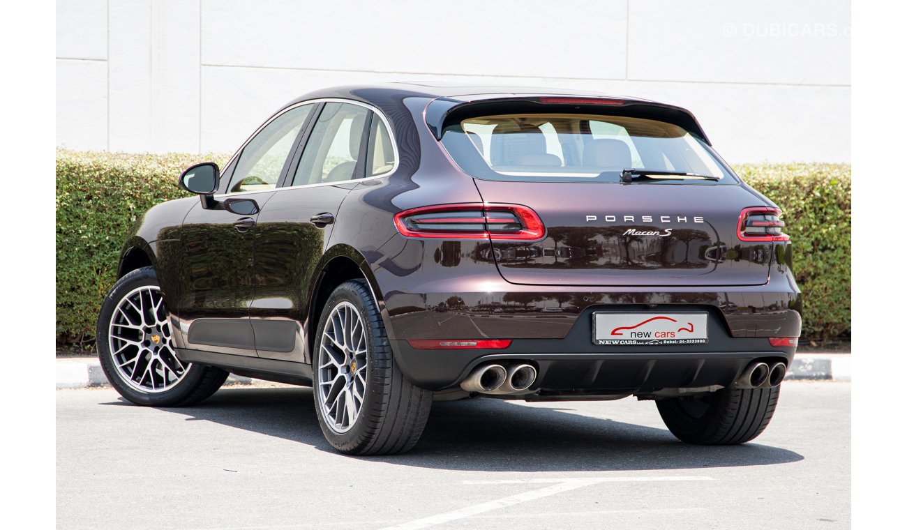 Porsche Macan S GCC - ASSIST AND FACILITY IN DOWN PAYMENT - 3000 AED/MONTHLY - UNDER PORSCHE WARRANTY TIL 8/2021