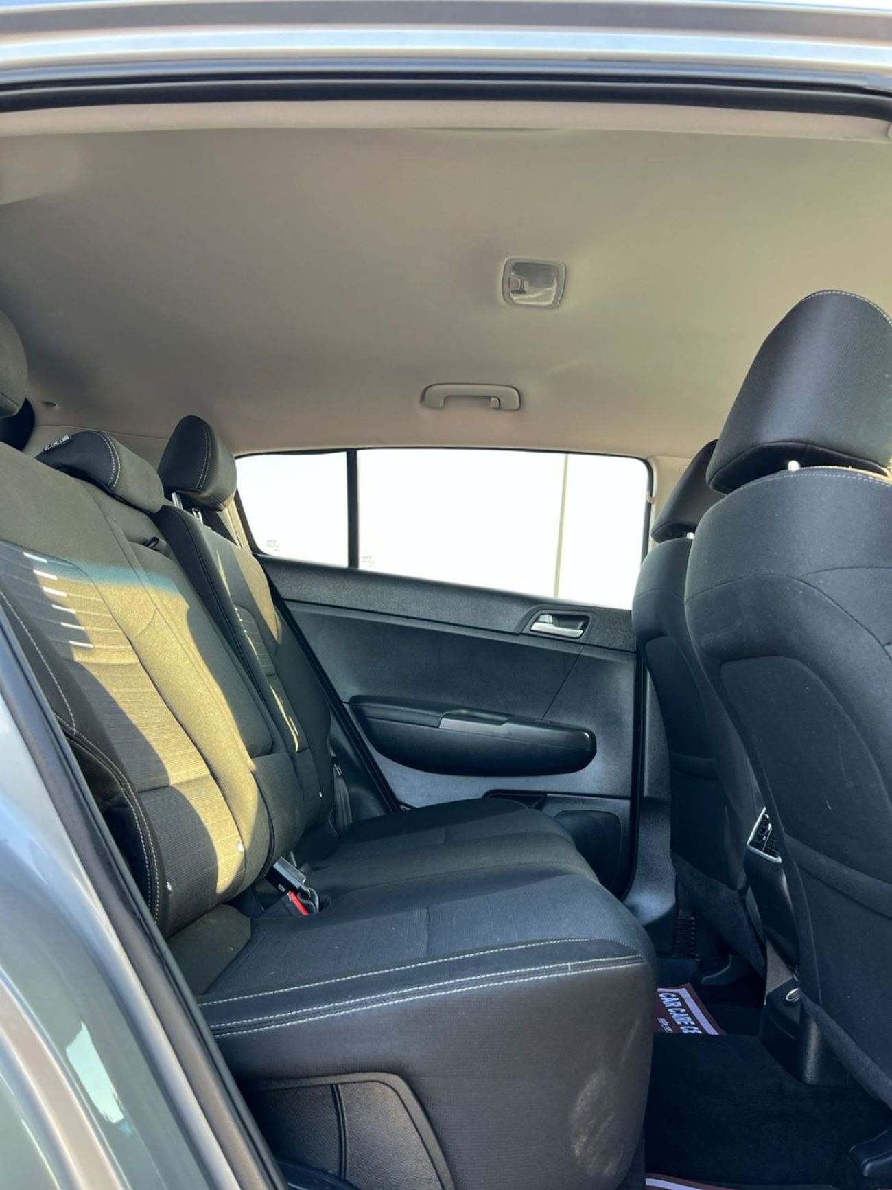 كيا سبورتيج 2020 Kia Spotage LX Mid-Option - 2.4L V4 - Rear Camera - Electric Seat